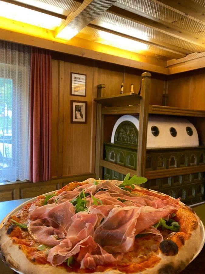 Albergo Scoiattolo Tret 외부 사진